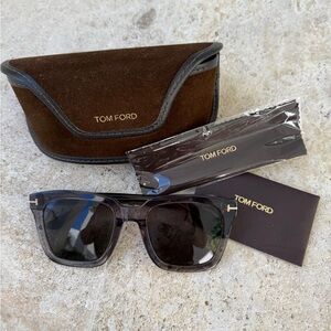 Tom Ford oversized sunglassess, women’s